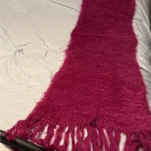 Babymoh! by Hinterveld Scarf New with 
NWT Mulberry Mohair Scarf